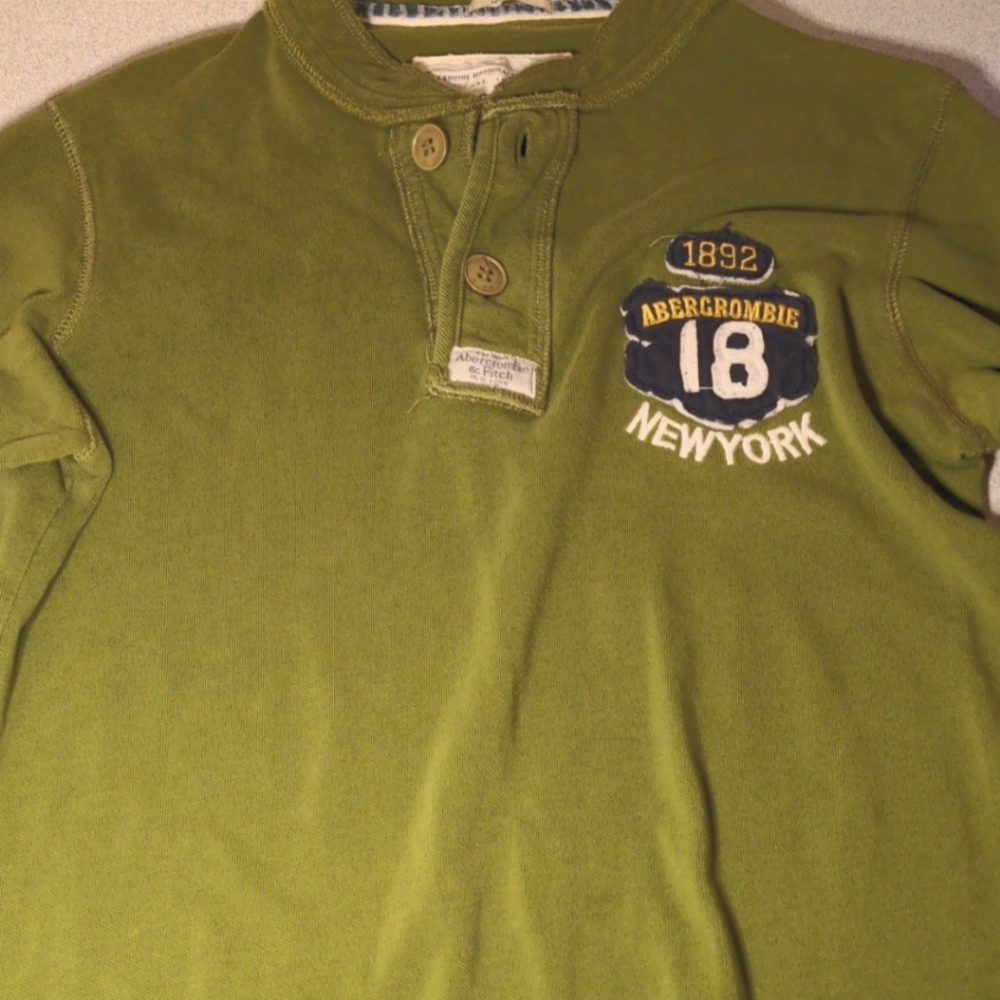 Abercrombie & Fitch long sleeve